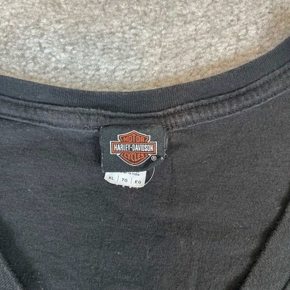 Harley-Davidson T-Shirt Women XL Red Rock Las Vegas Butterfly Graphic V-Neck‎ - Picture 2 of 10